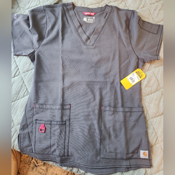 Womens Carhartt scrub top - Picture 1 of 1